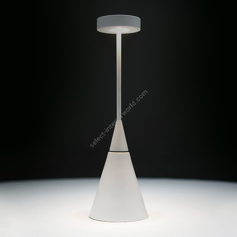 Rechargeable table lamp / Pure white finish